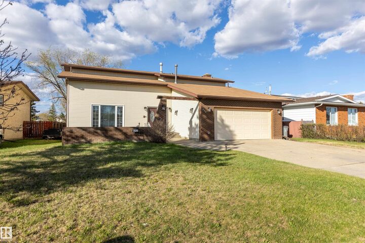 Property Photo: 230 Grandin Drive AB T8R 1H7
