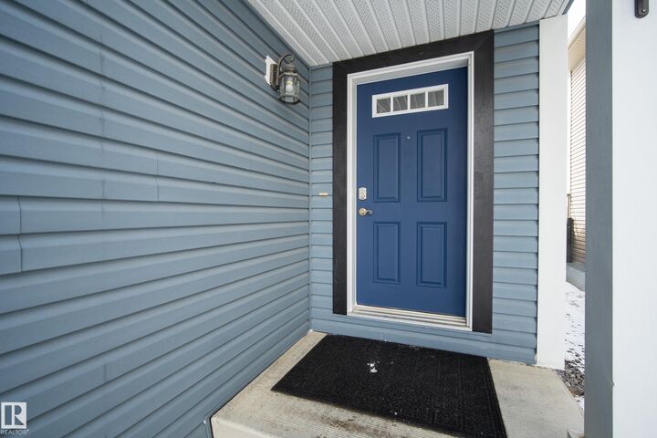 Property Photo:  2012 126 Street SW  AB T6W 0A5 