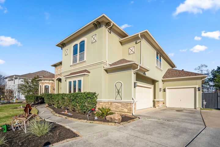 Property Photo: 25606 Windy Isle Court TX 77389