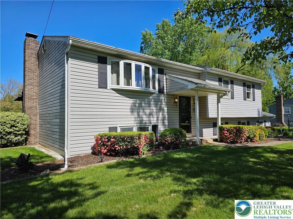 Property Photo:  3546 Glen Avenue  PA 18045 