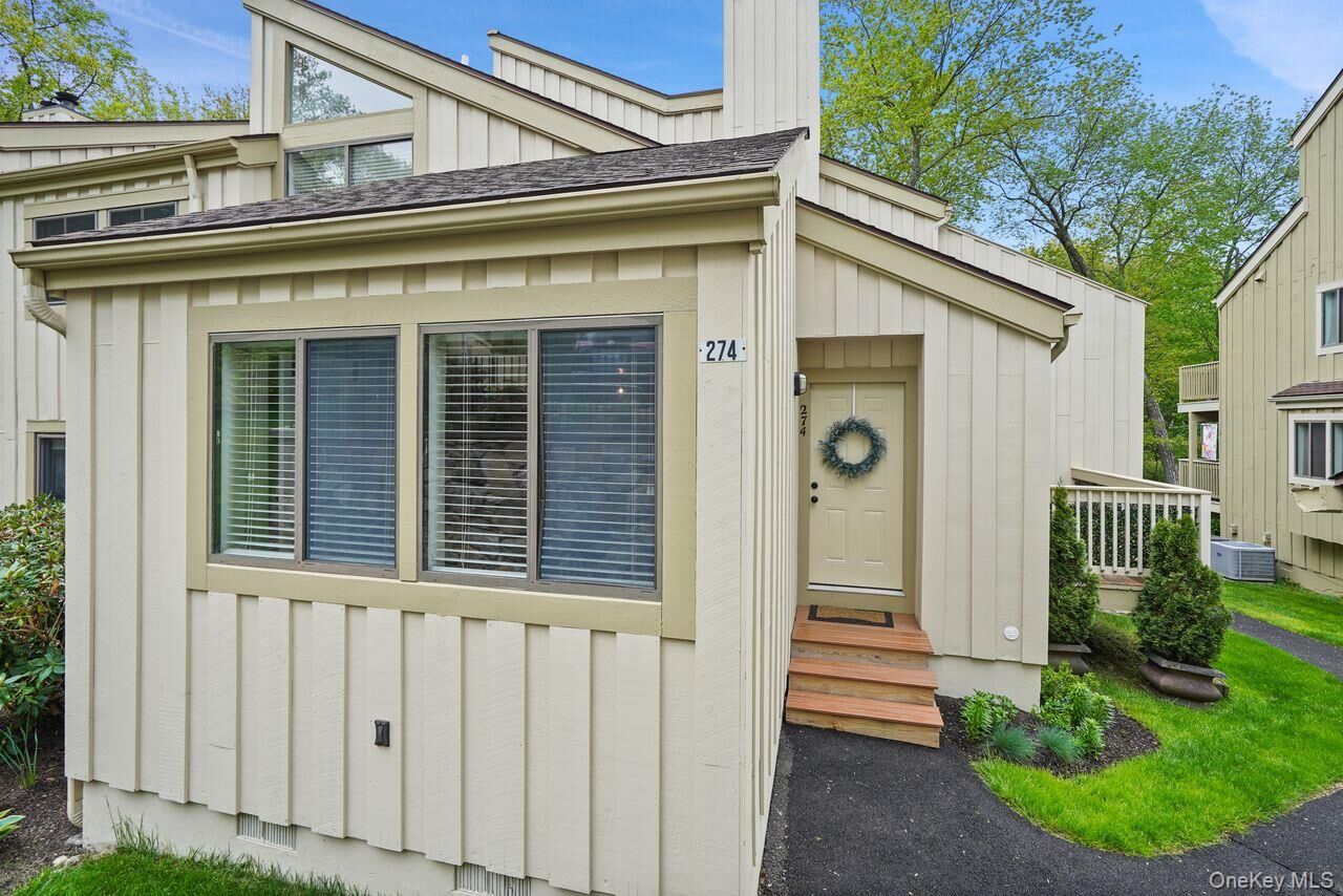 Property Photo:  274 Maplewood Drive  NY 10590 
