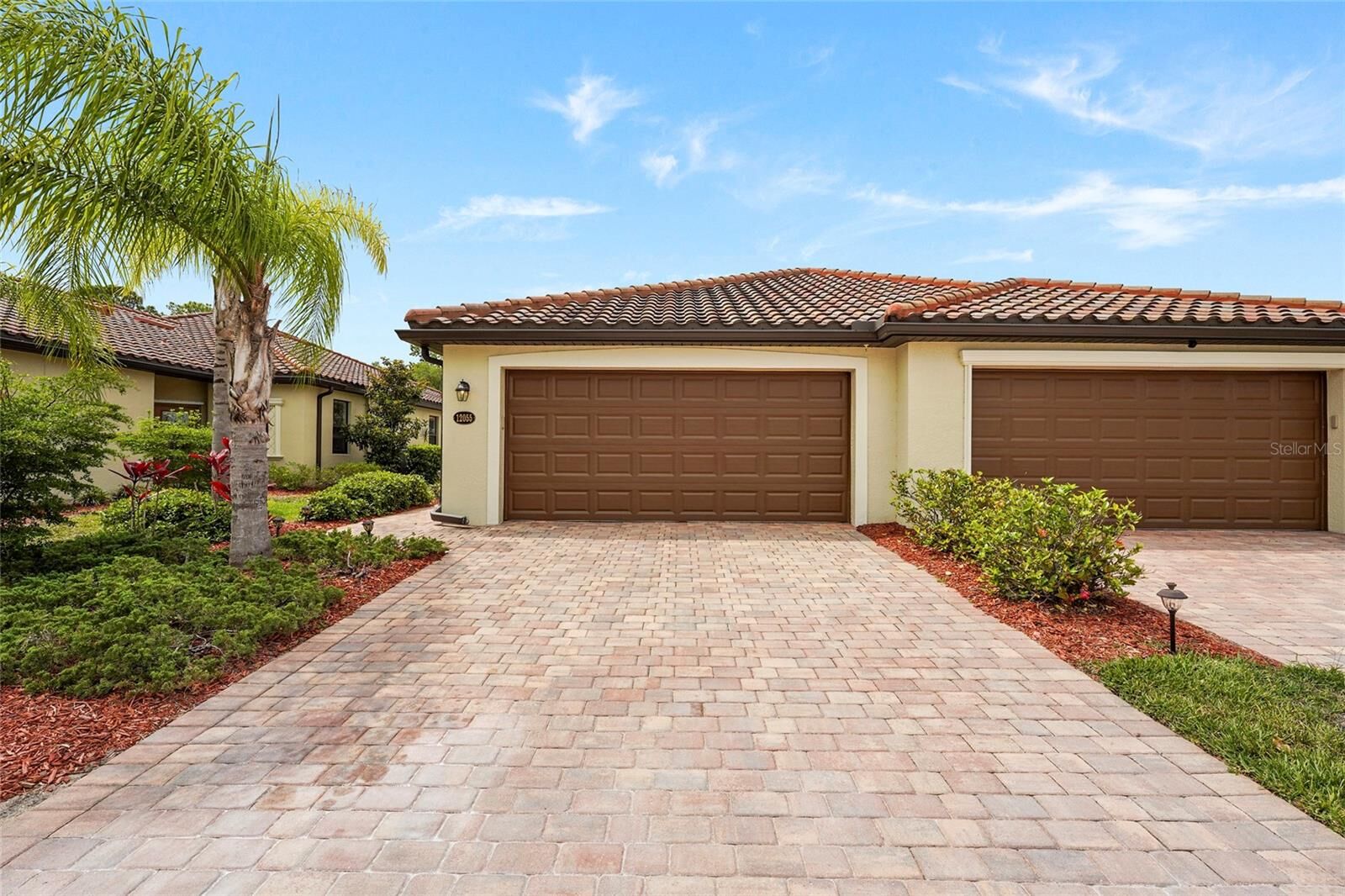 Property Photo: 12055 Amica Loop FL 34293