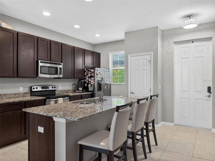 Property Photo:  14002 Avenue Of The Groves  FL 34787 