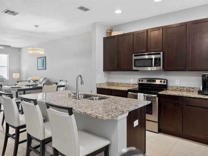 Property Photo:  14002 Avenue Of The Groves  FL 34787 