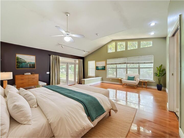 Property Photo:  1003 W Outbound Place  FL 33612 