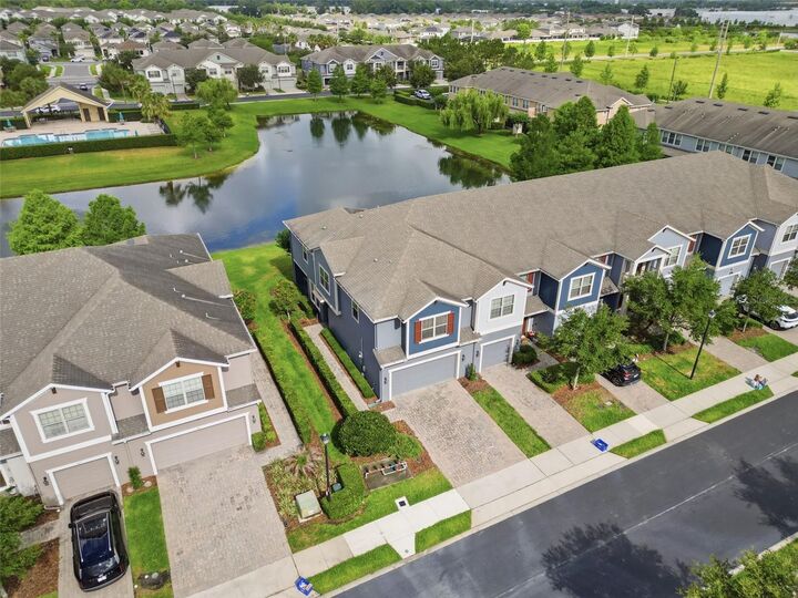 Property Photo: 475 Merry Brook Circle FL 32771