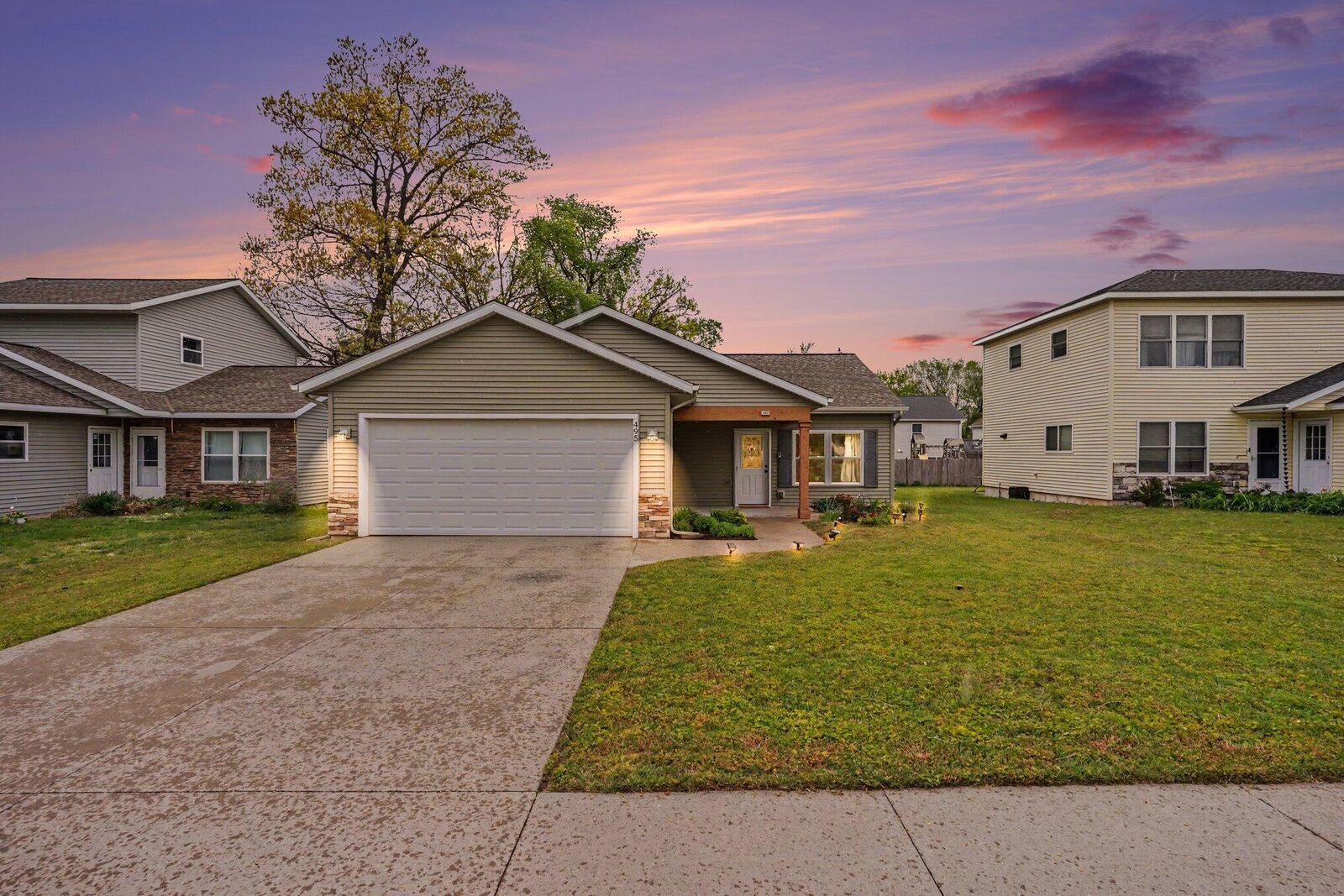 Property Photo:  495 W 24th Street  MI 49423 