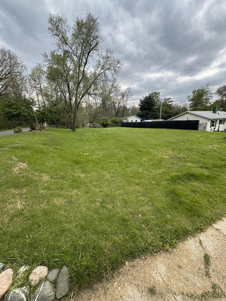 Property Photo: 1660 Parkview Drive MI 49120