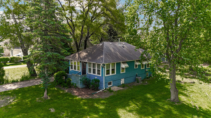 Property Photo: 304 Cameron Avenue IL 60441