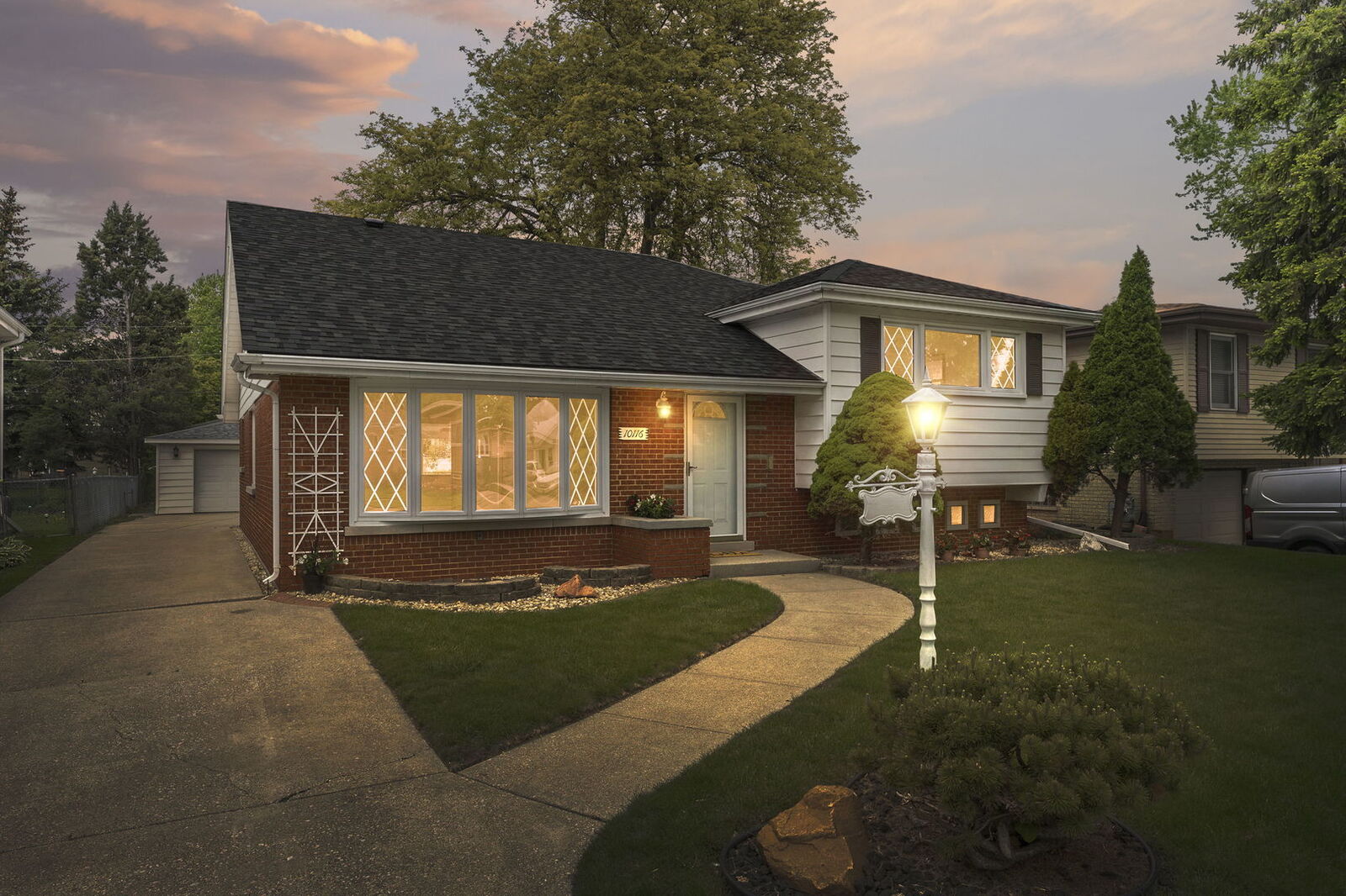 Property Photo:  10116 Mulberry Avenue  IL 60453 