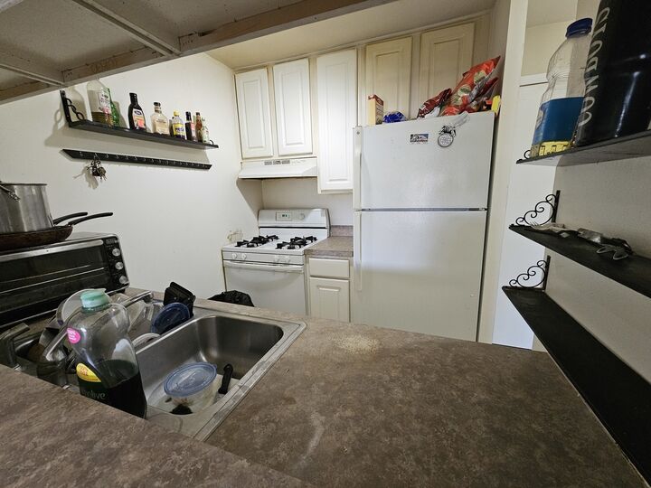 Property Photo:  1870 Tall Oaks Drive 2101  IL 60505 