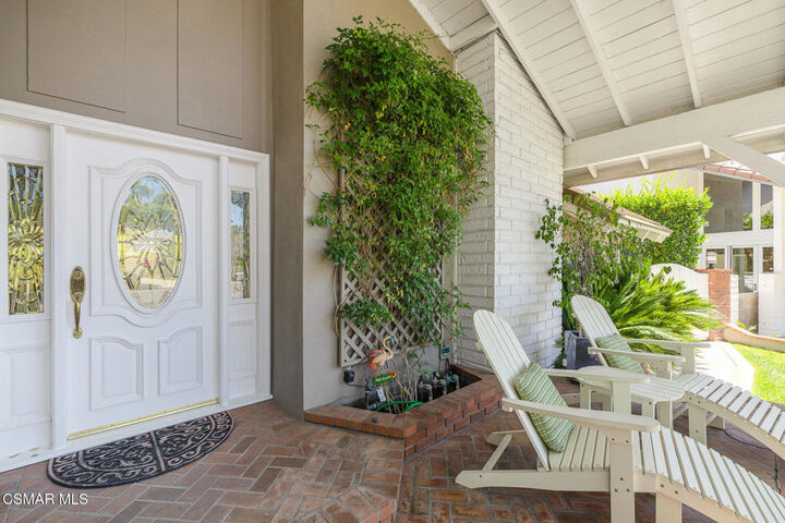 Property Photo:  1040 Finrod Court  CA 91361 