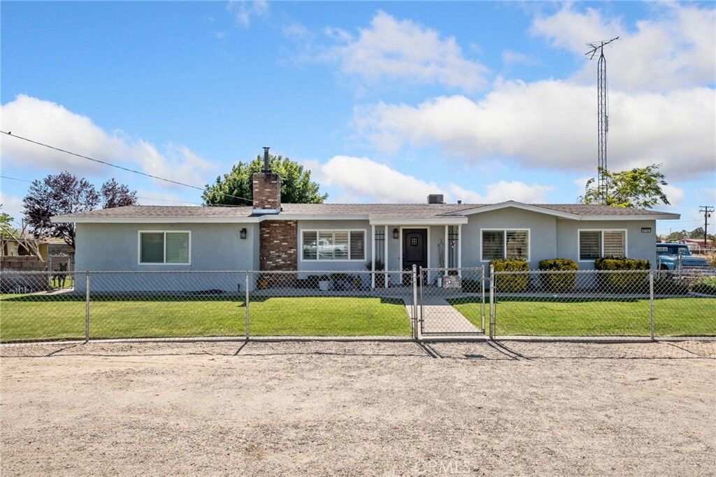 Property Photo: 8758 Deep Creek CA 92308