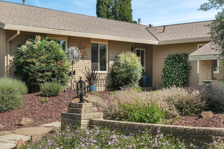 Property Photo: 2276 El Cejo Circle CA 95670