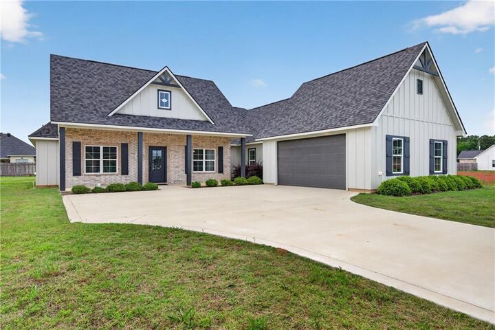 Property Photo:  127 Sitka Loop  LA 71037 