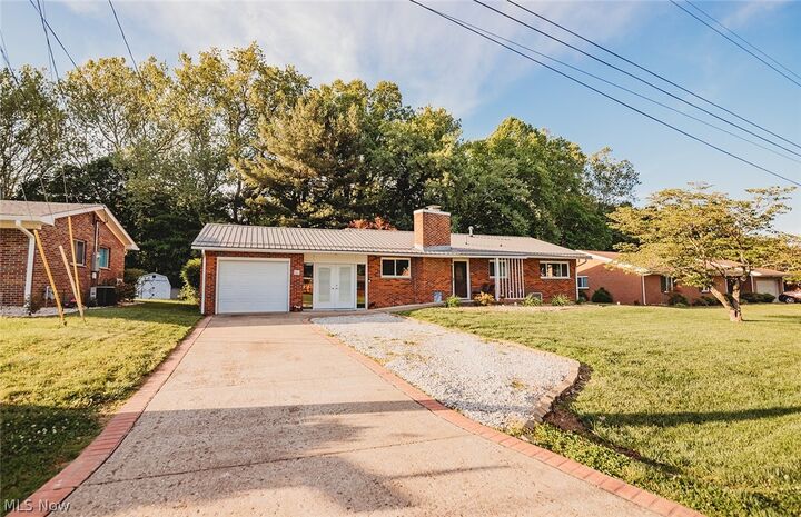 Property Photo:  301 Bohl Drive  OH 45750 