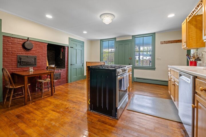 Property Photo:  136 Route 10  NH 03779 