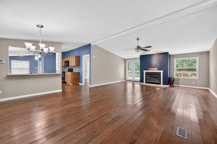 Property Photo:  115 Wren Lane  TX 75156 