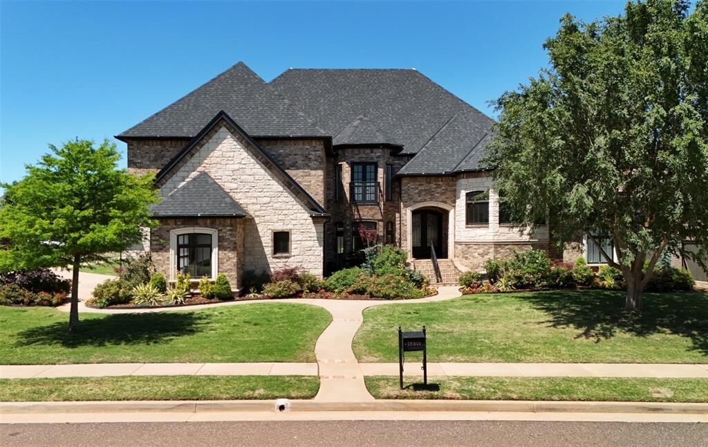 Property Photo:  16801 Kinross Circle  OK 73012 