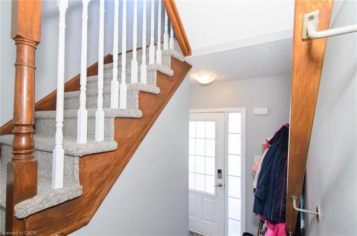 Property Photo:  7 Sirente Drive 55  ON L9A 0B4 