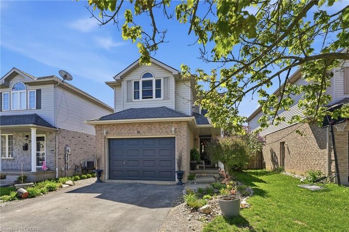 Property Photo:  31 Tulip Drive  ON N4G 5S5 