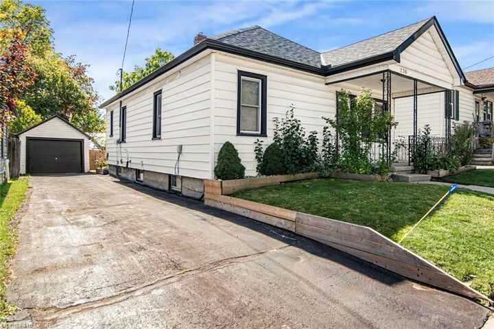 Property Photo:  236 Grove Street  ON N3Y 1K9 
