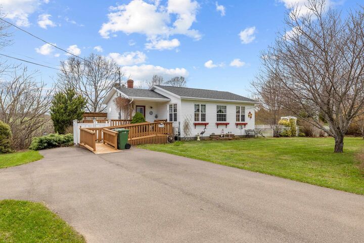 Property Photo:  5725 Rustico Road  PE C0A 1N0 