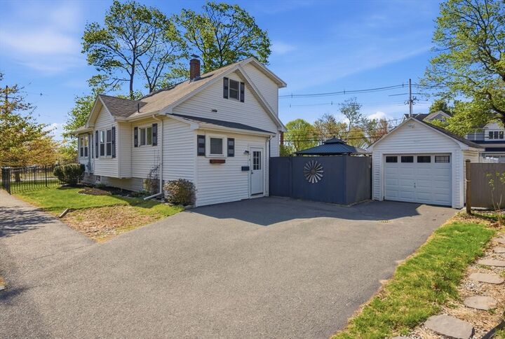 Property Photo:  6 Adams St  MA 01923 