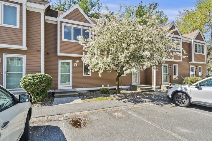 Property Photo:  78 Steeplechase Ct 78  MA 01832 