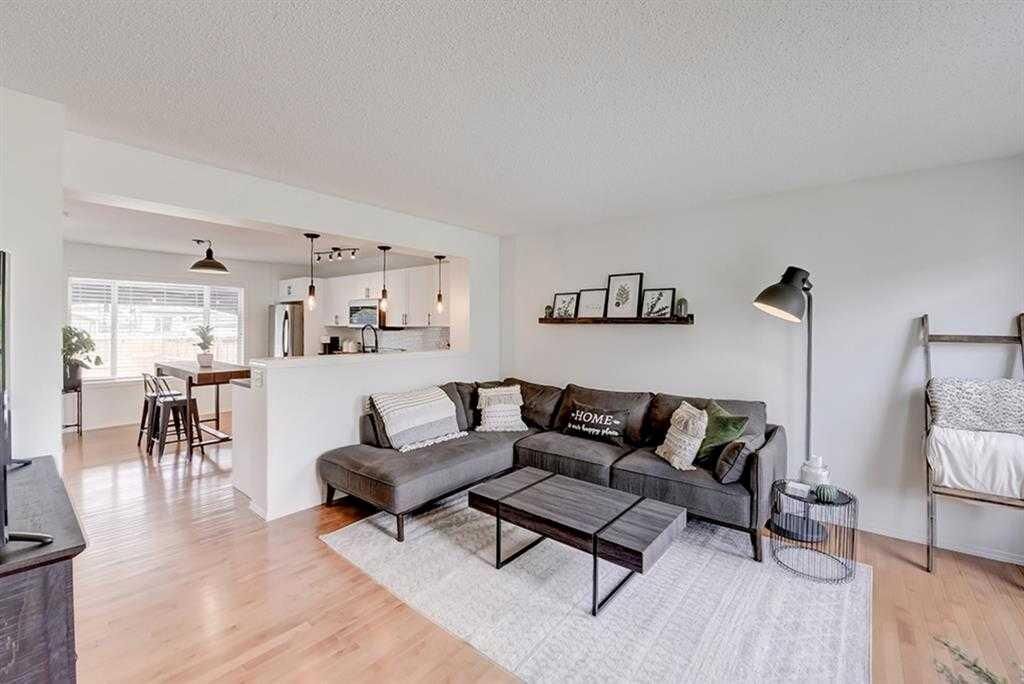 Property Photo:  12 Elgin Meadows View SE  AB T2Z 0E8 