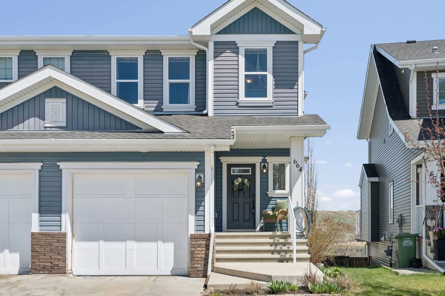 Property Photo:  664 River Heights Crescent  AB T4C 0R7 