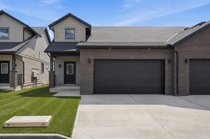 Property Photo: 15 Coopersfield Link SW 1600 AB T4B 5P5