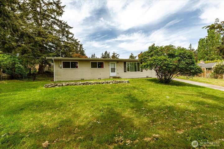 Property Photo:  2642  Olympic Drive  WA 98277 