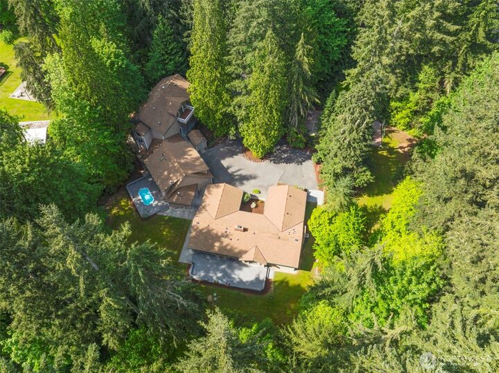 Property Photo:  6618  196th Street SE  WA 98296 