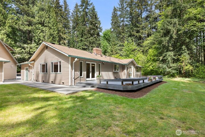Property Photo:  6618  196th Street SE  WA 98296 