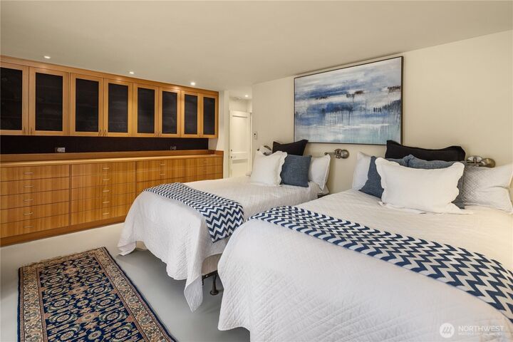 Property Photo:  4712 SW Brace Point Dr  WA 98136 