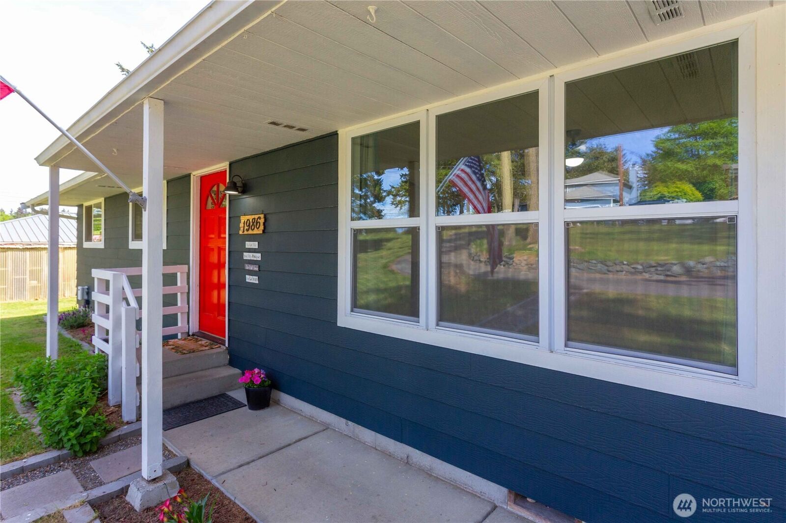 Property Photo: 1986 Peacock Lane WA 98277