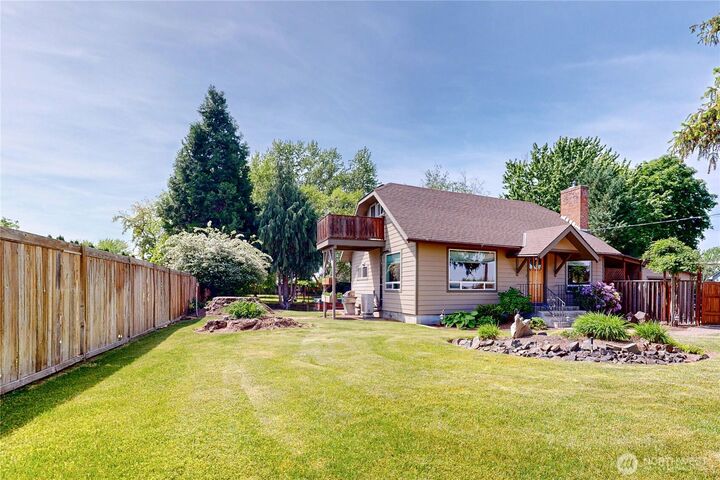 Property Photo:  177  Electric Avenue  WA 99362 