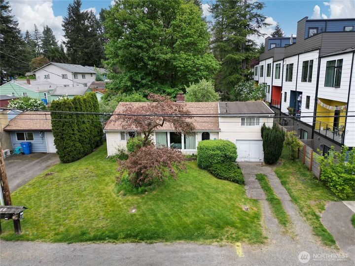 Property Photo:  18034  10th Avenue NE  WA 98155 
