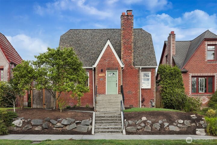Property Photo: 7738 Jones Avenue NW WA 98117