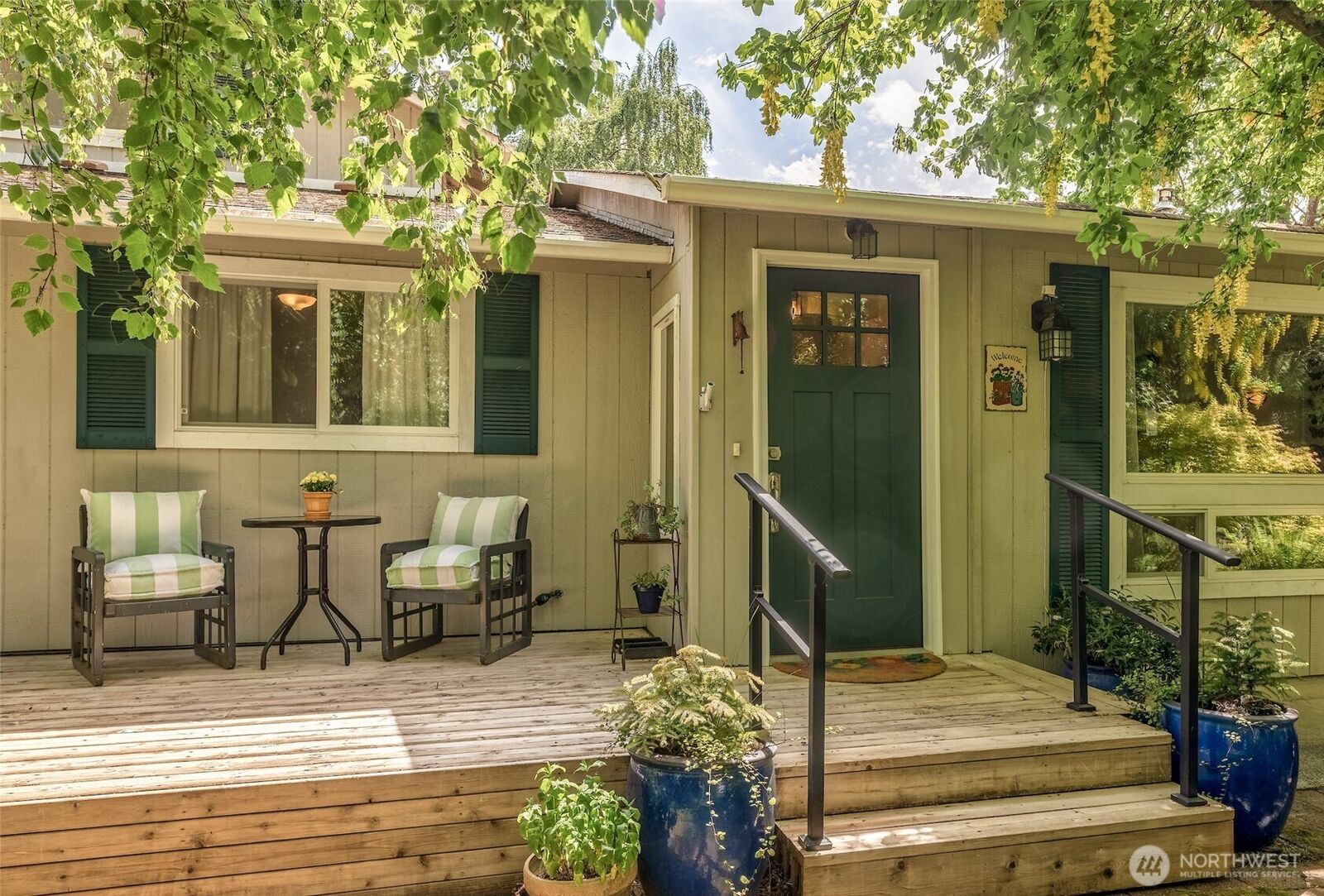 Property Photo:  25720  78th Avenue SW  WA 98070 