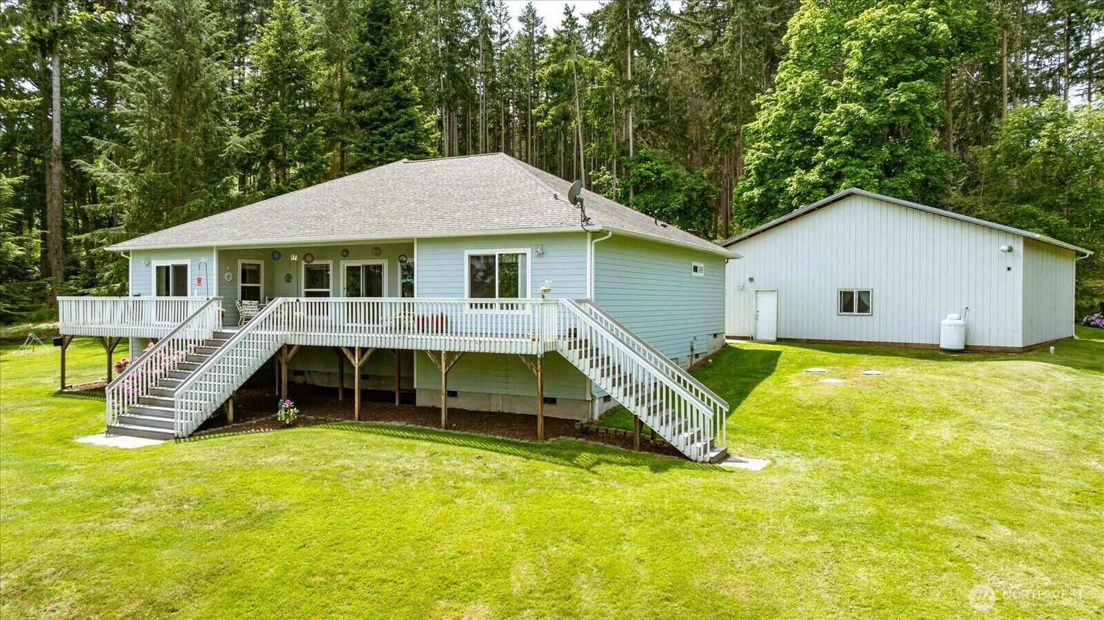 Property Photo:  152 E Morris Road  WA 98239 