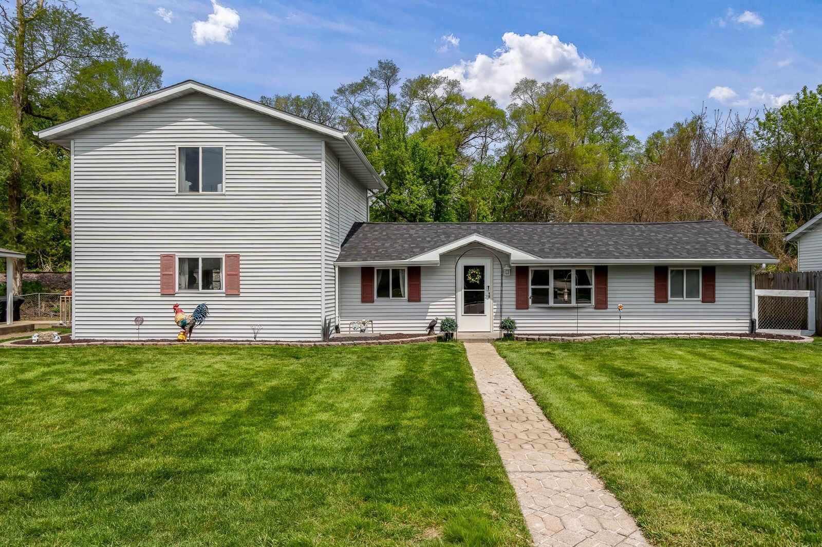 Property Photo:  410 Elgin Street  IL 61016 