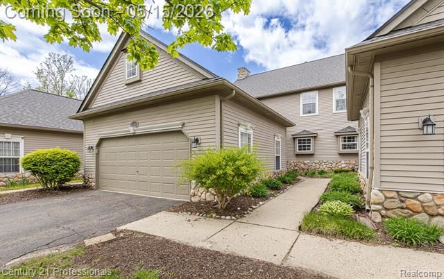 Property Photo:  4509 Alexander Pines Drive  MI 48346 