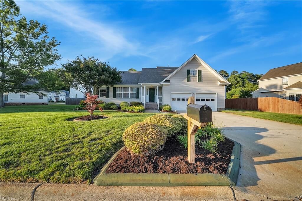 Property Photo: 317 Sawyers Mill Crossing Xing VA 23323