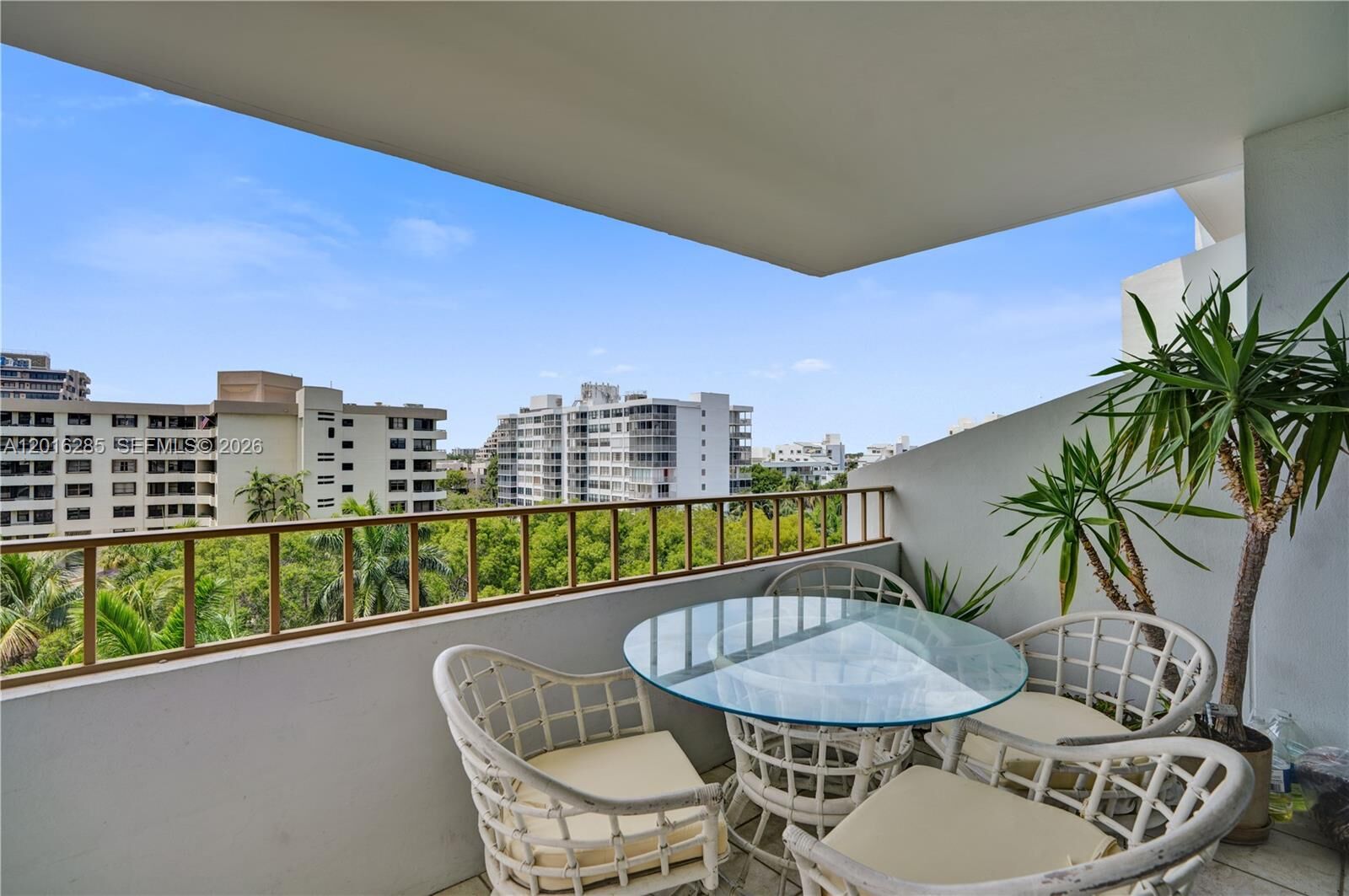 Property Photo:  155 Ocean Lane Dr 707  FL 33149 
