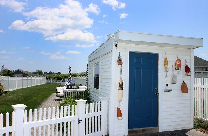 Property Photo:  96 Chalker Beach Road  CT 06475 
