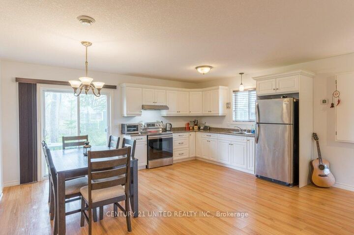 Property Photo:  102 14th Line W  ON K0L 1Z0 