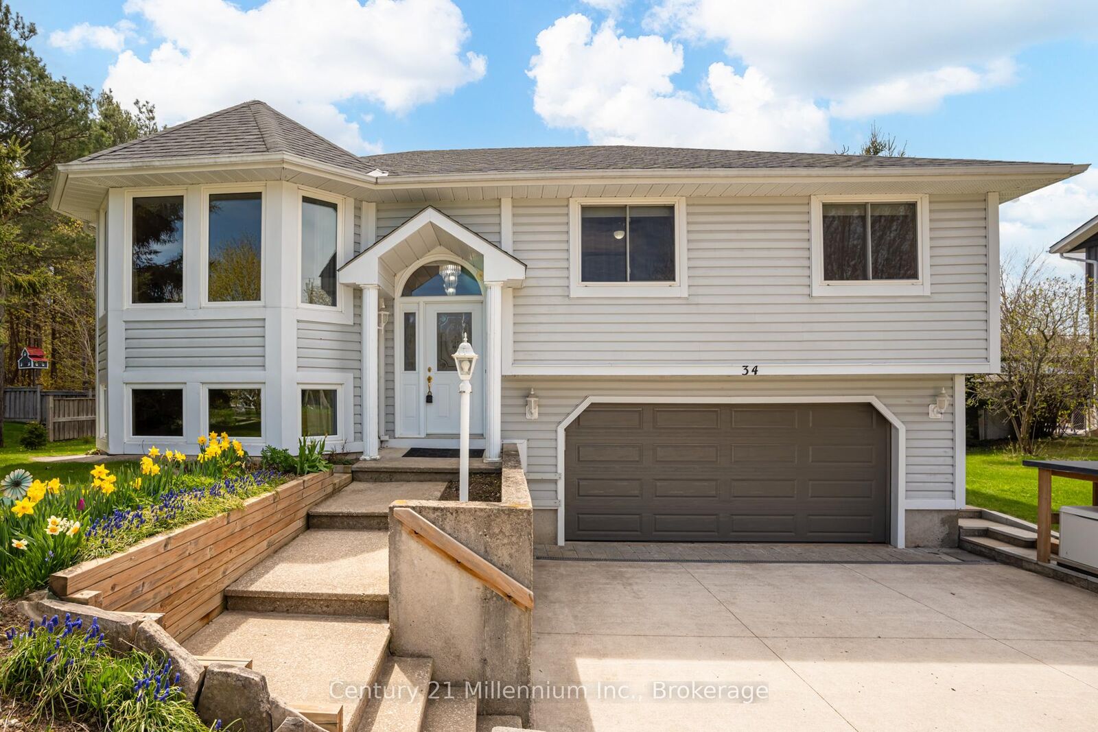 Photo de la propriété: 34 Pine Tree Drive ON N0H 2T0