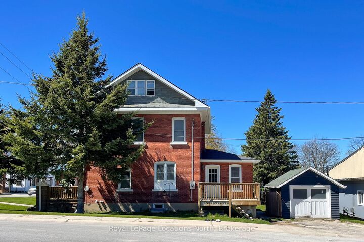 Property Photo: 131 Sykes Street S ON N4L 1P8